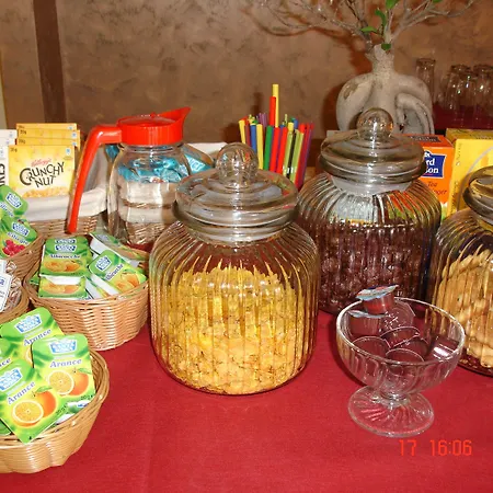 La Corte فندق نابولي